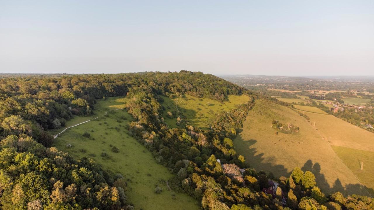 1 Bed Apartment - Redhill Central, Surrey, Gatwick #2 Esterno foto