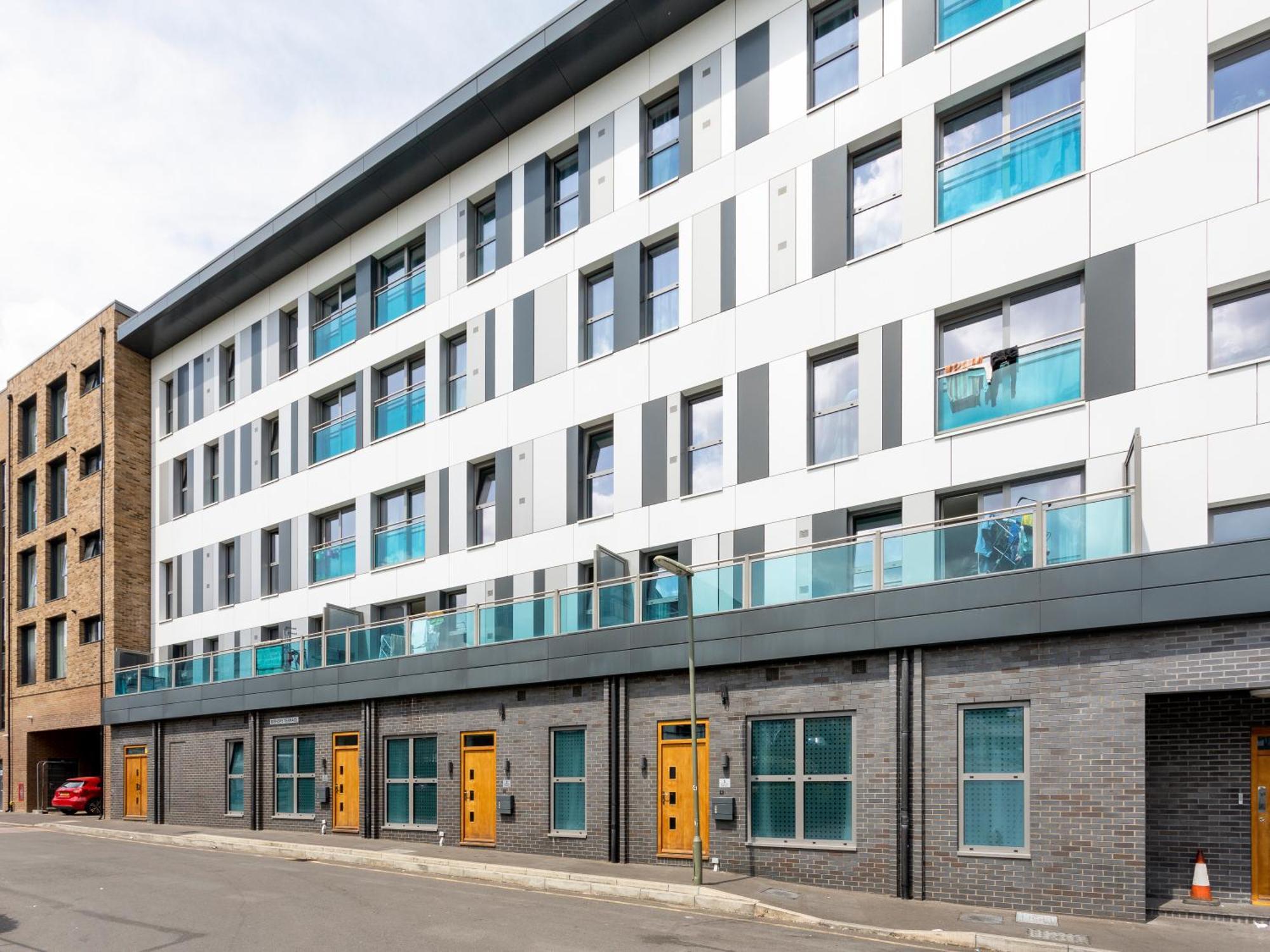 1 Bed Apartment - Redhill Central, Surrey, Gatwick #2 Esterno foto